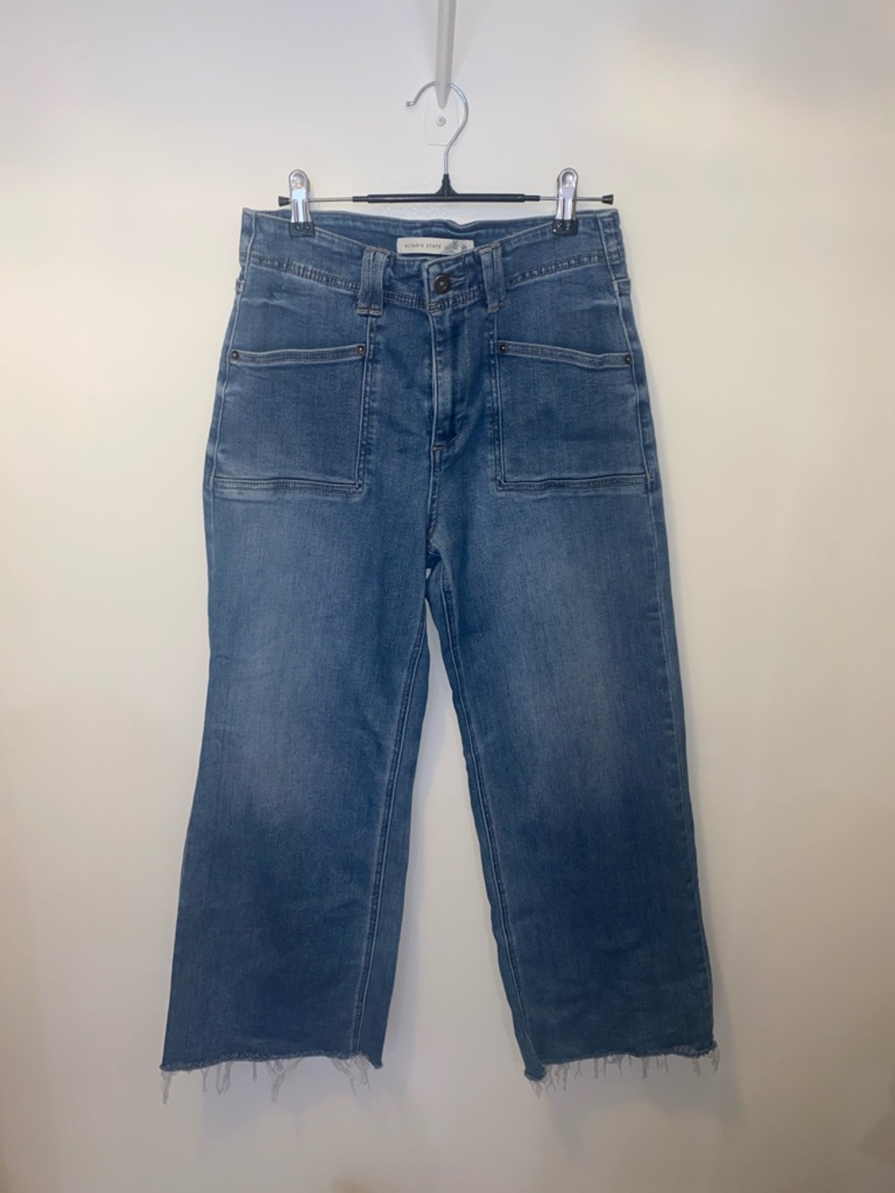 Altar'd State Classic Blue Patch Pocket Cropped Jeans